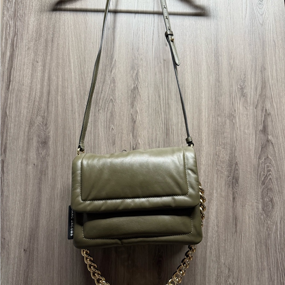 Marc Jacob’s olive green puffy crossbody
